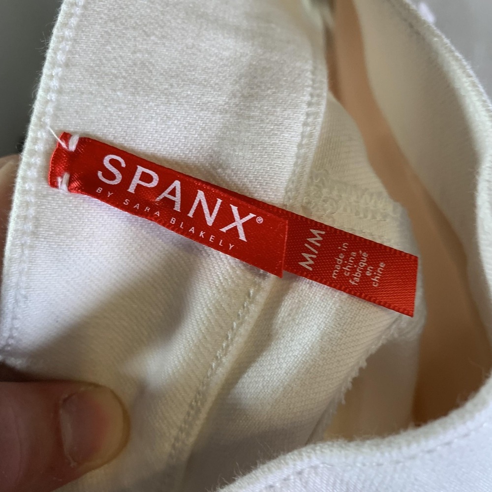 Spanx Distressed Skinny Jeans Womens Medium White Mid Rise Shaping Stretch NEW - Picture 12 of 16